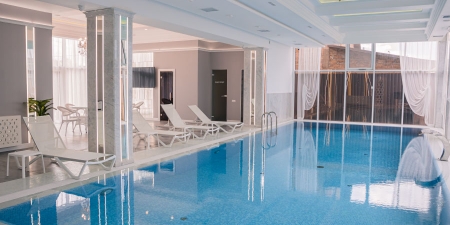 Спа отель в Симферополе с бассейном для отдыха
